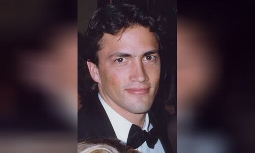 Andrew Shue