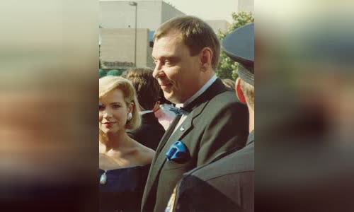 Larry Drake