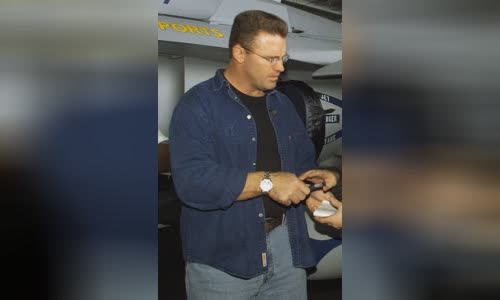 Howie Long