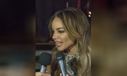 Leslie Grace