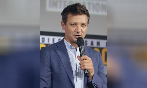 Jeremy Renner