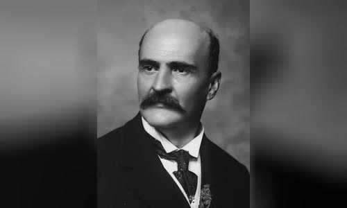 Tomás Carrasquilla
