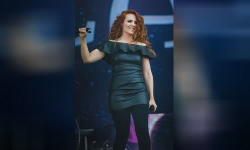 Simone Simons