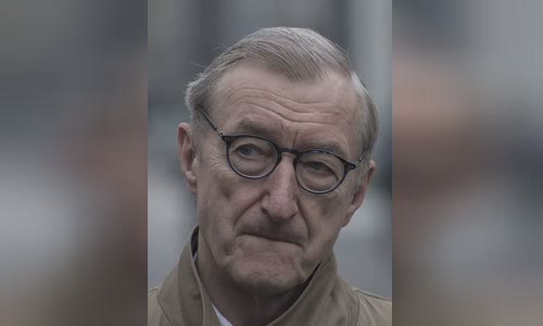 Julian Barnes