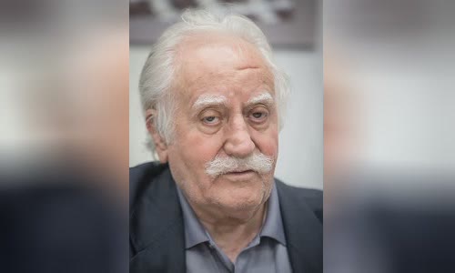 Mahmoud Farshchian
