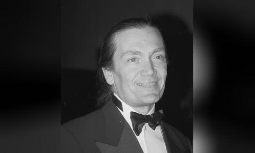G. E. Smith