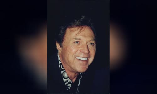 Steve Lawrence