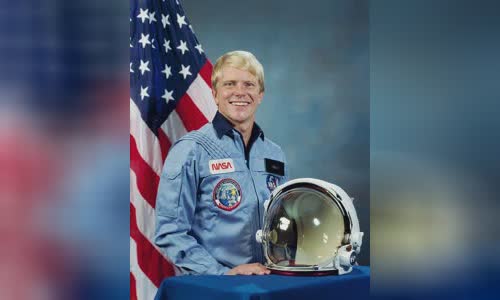 George Nelson (astronaut)
