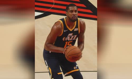 Derrick Favors