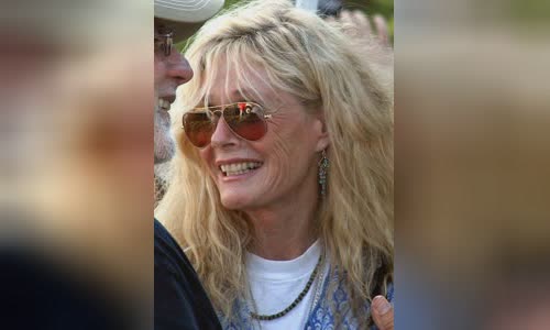 Kim Carnes
