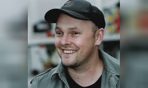 Julian Richards (director)