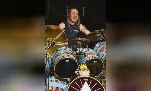 Nicko McBrain