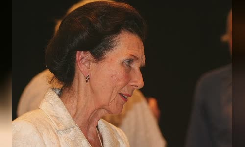 Beryl Grey