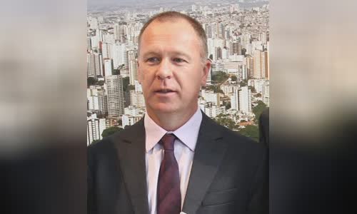 Mano Menezes