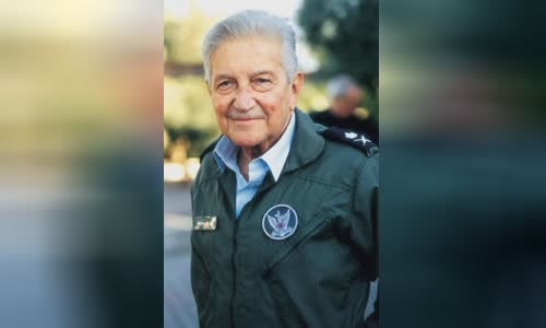Ezer Weizman