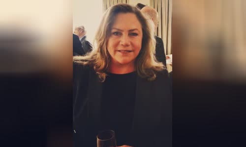 Kathleen Turner