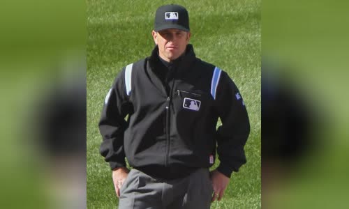 Chris Guccione (umpire)