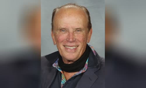 Peter Weller