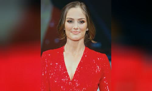 Minka Kelly