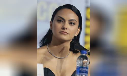 Camila Mendes