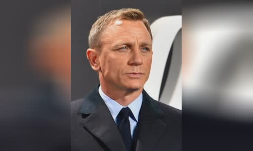 Daniel Craig