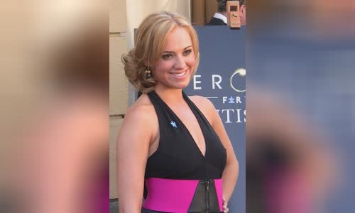 Andrea Bowen