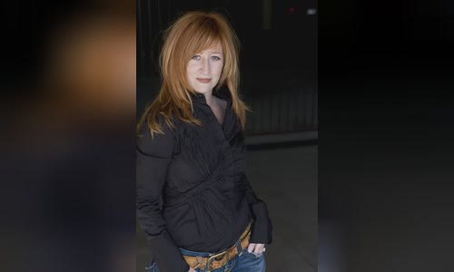 Vicki Lewis