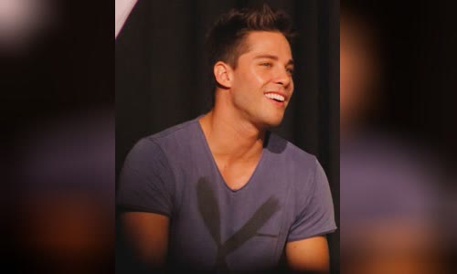 Dean Geyer