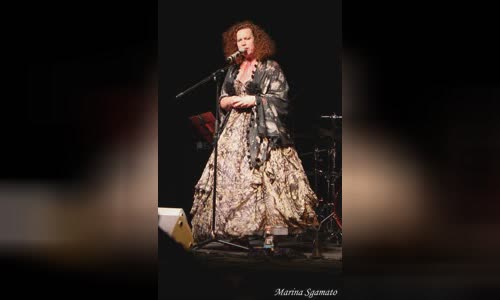 Sarah Jane Morris (singer)