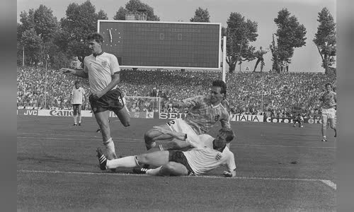 Gary Stevens (footballer, born 1963)