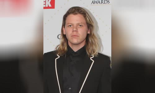 Conrad Sewell