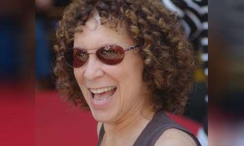 Rhea Perlman