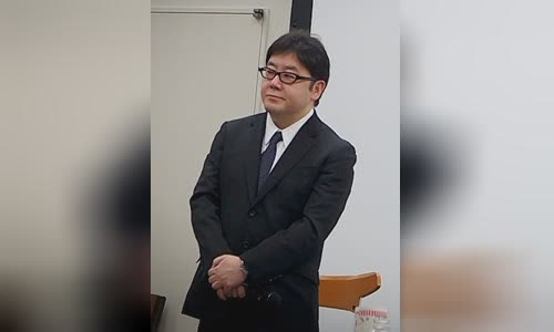 Yasushi Akimoto