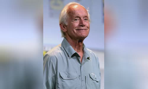 Lance Henriksen