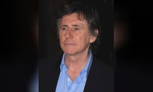 Gabriel Byrne