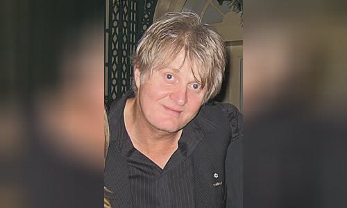 Tom Cochrane