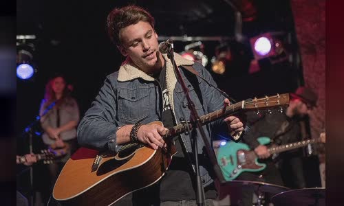 Bastian Baker