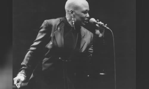Dee Dee Bridgewater
