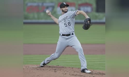 Miguel González (pitcher)