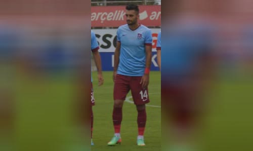 Mustafa Akba?