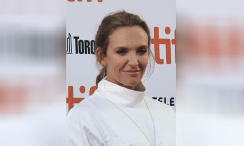 Toni Collette