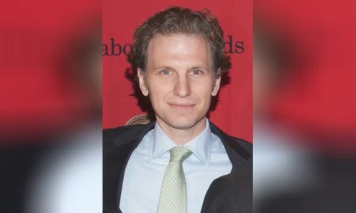 Sebastian Arcelus