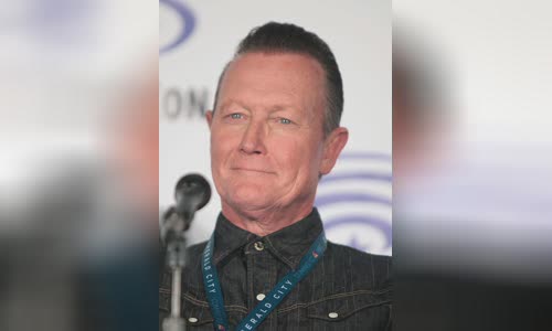 Robert Patrick