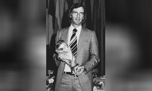 César Luis Menotti