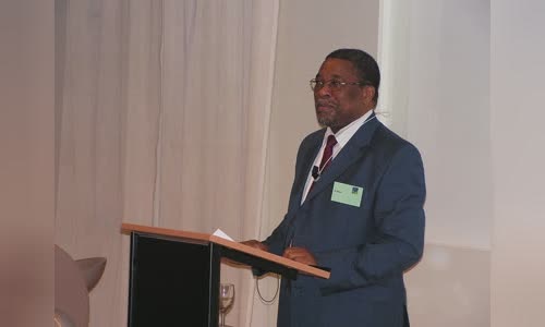 Moeletsi Mbeki
