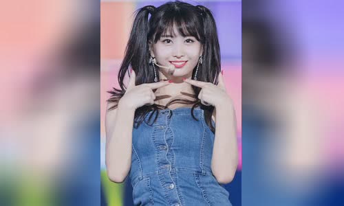 Momo Hirai