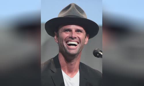 Walton Goggins