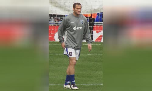 Shefki Kuqi