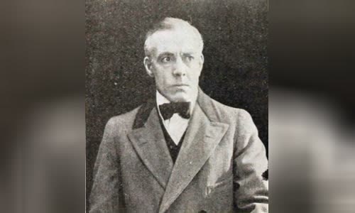 Lewis Stone