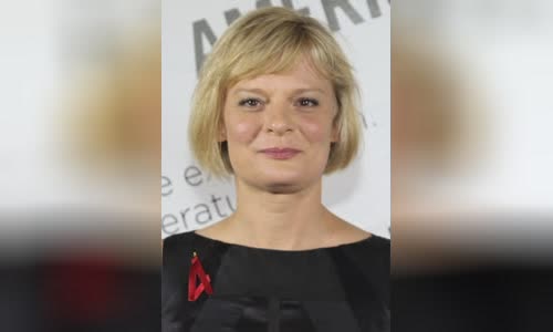 Martha Plimpton
